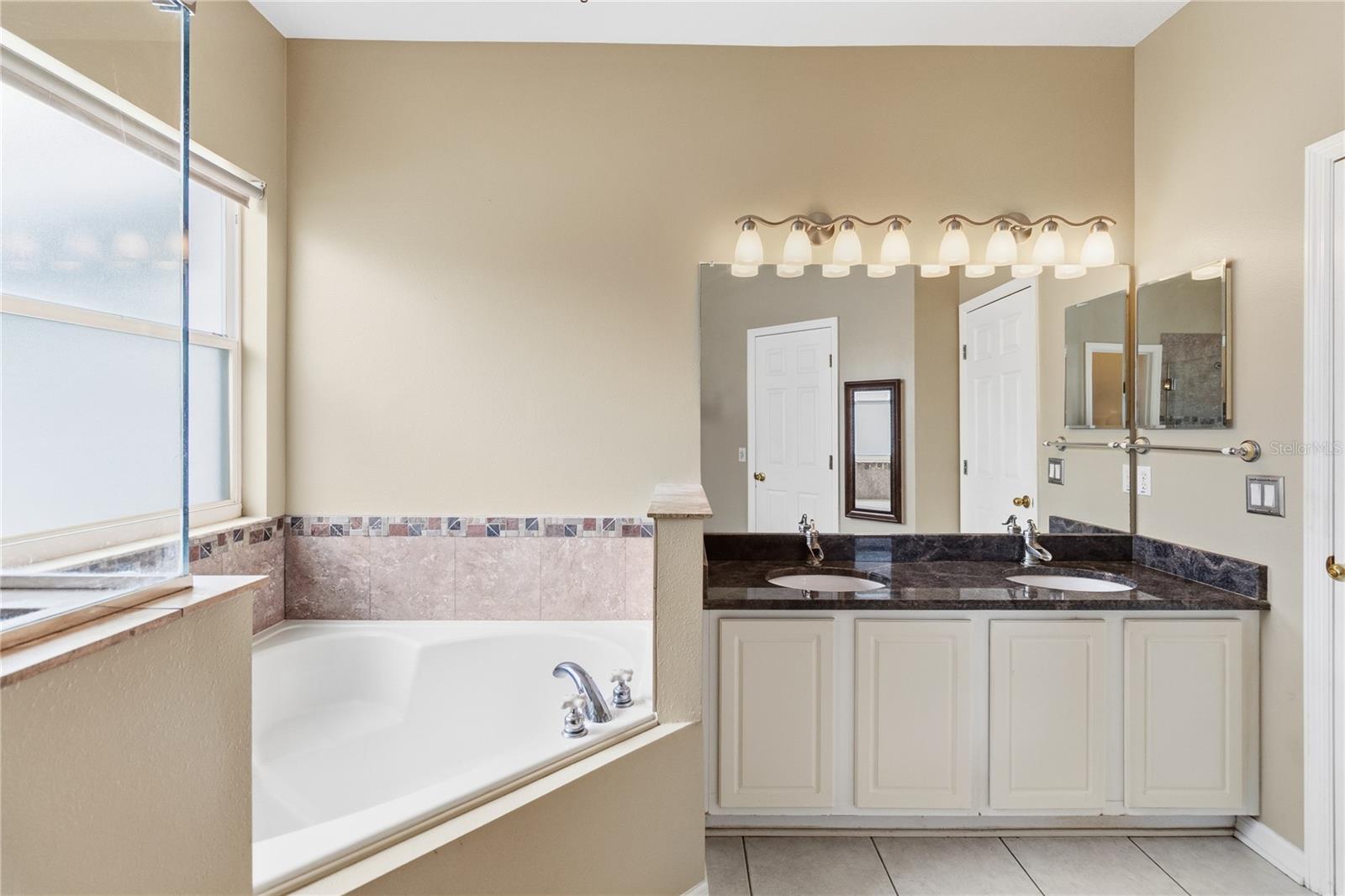 DAHLIA RESERVE AT CRESCENT LAKES - Residential