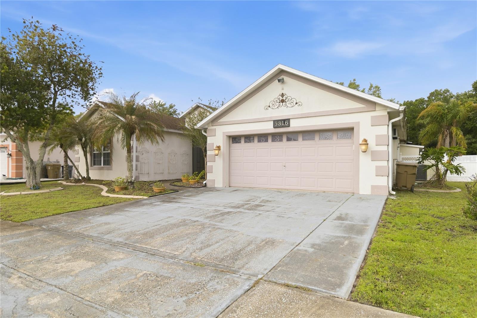 DAHLIA RESERVE AT CRESCENT LAKES - Residential