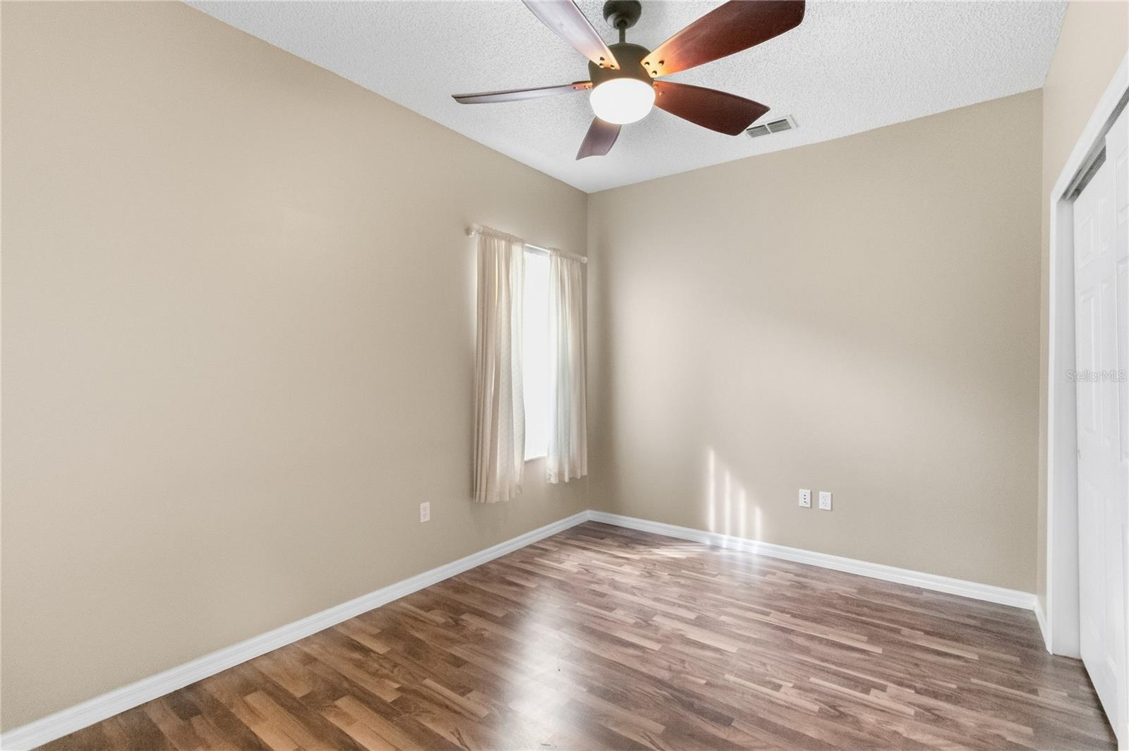 DAHLIA RESERVE AT CRESCENT LAKES - Residential