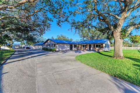 Photo of 2160 17th Street W, Palmetto, FL 34221 (MLS # A4633048)