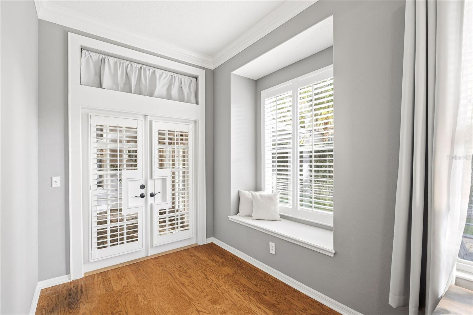 EDGEWOOD VILLAGE ON LAKE CONWAY - Residential