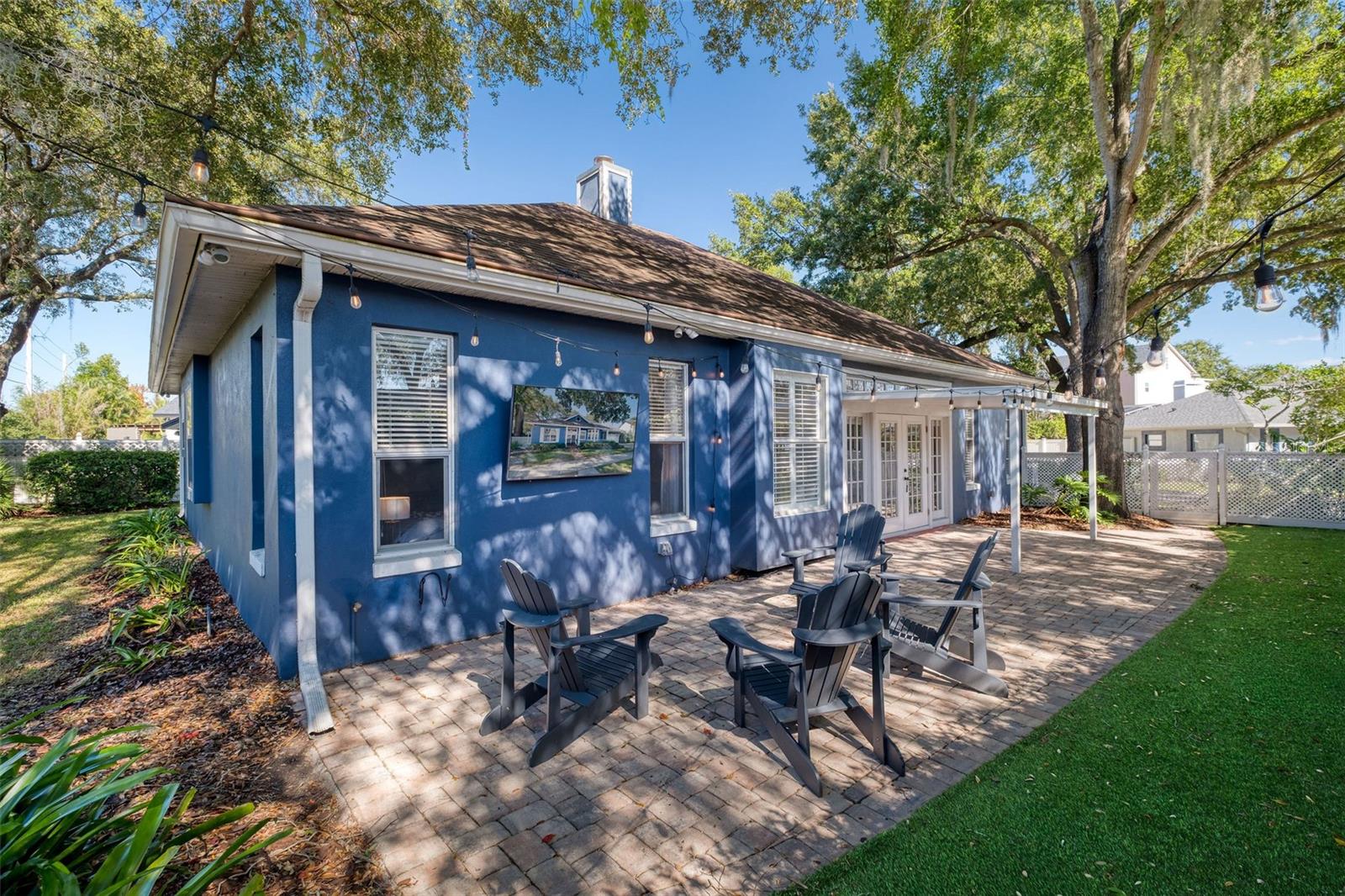 EDGEWOOD VILLAGE ON LAKE CONWAY - Residential