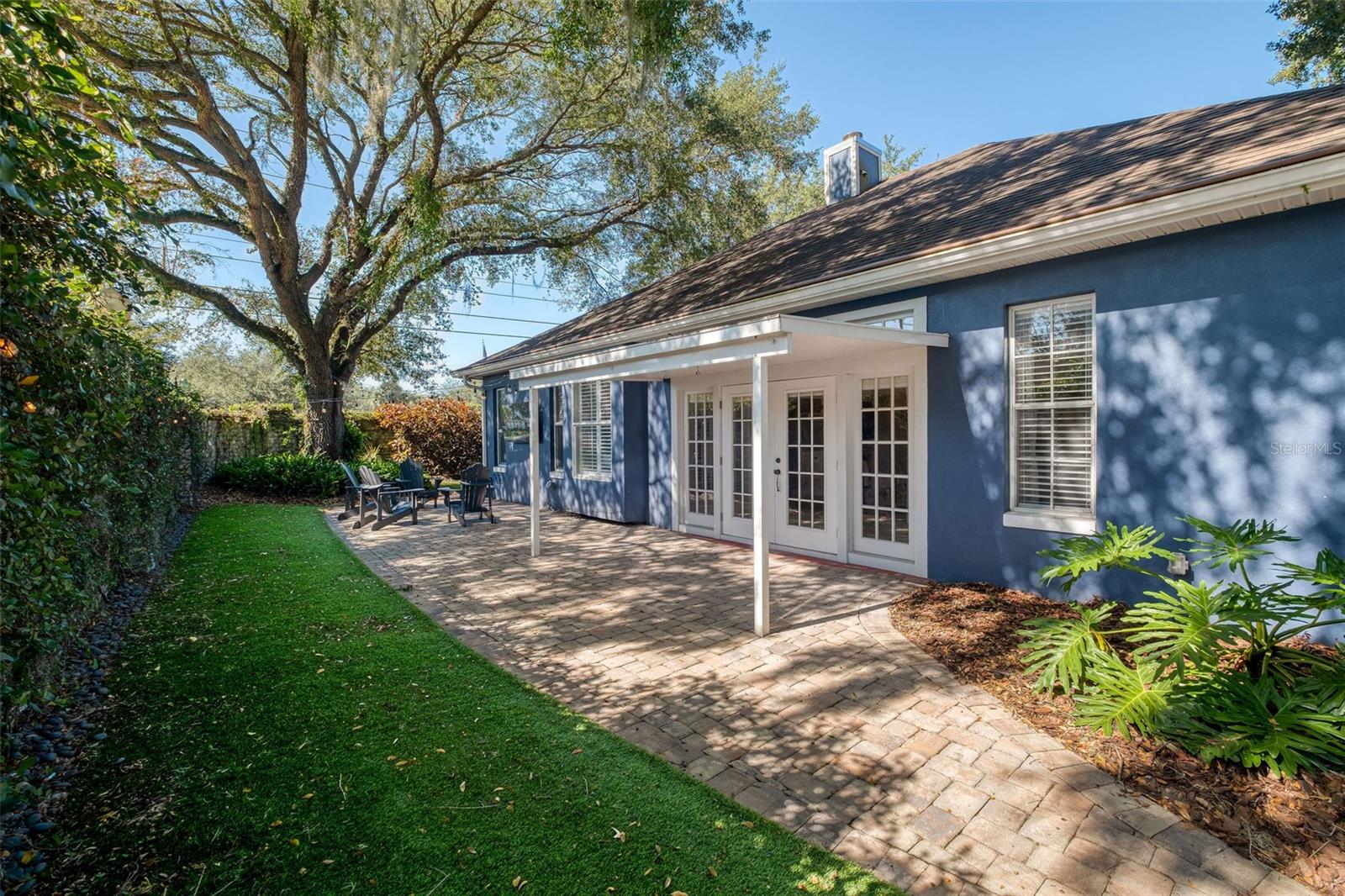 EDGEWOOD VILLAGE ON LAKE CONWAY - Residential