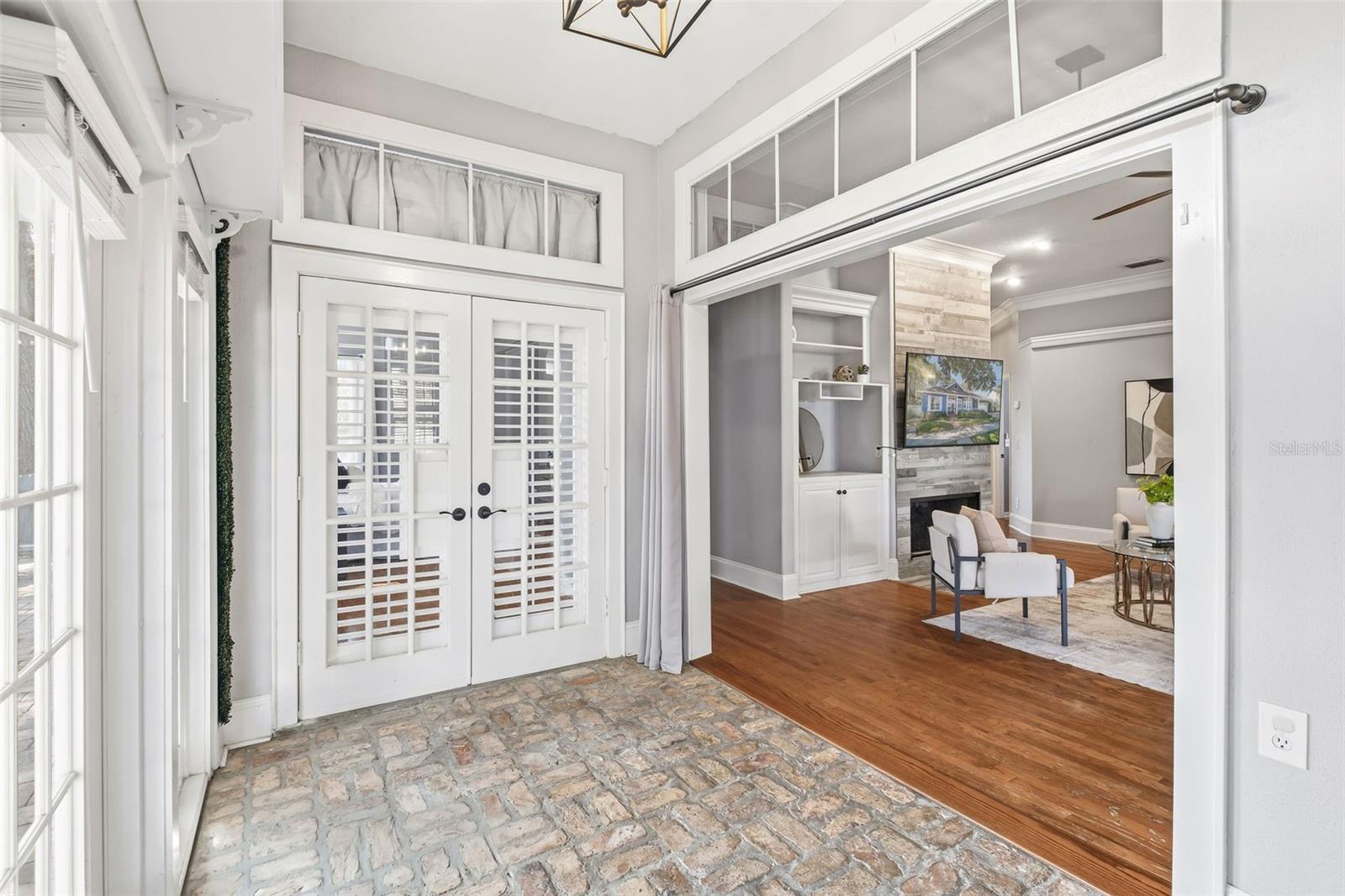 EDGEWOOD VILLAGE ON LAKE CONWAY - Residential