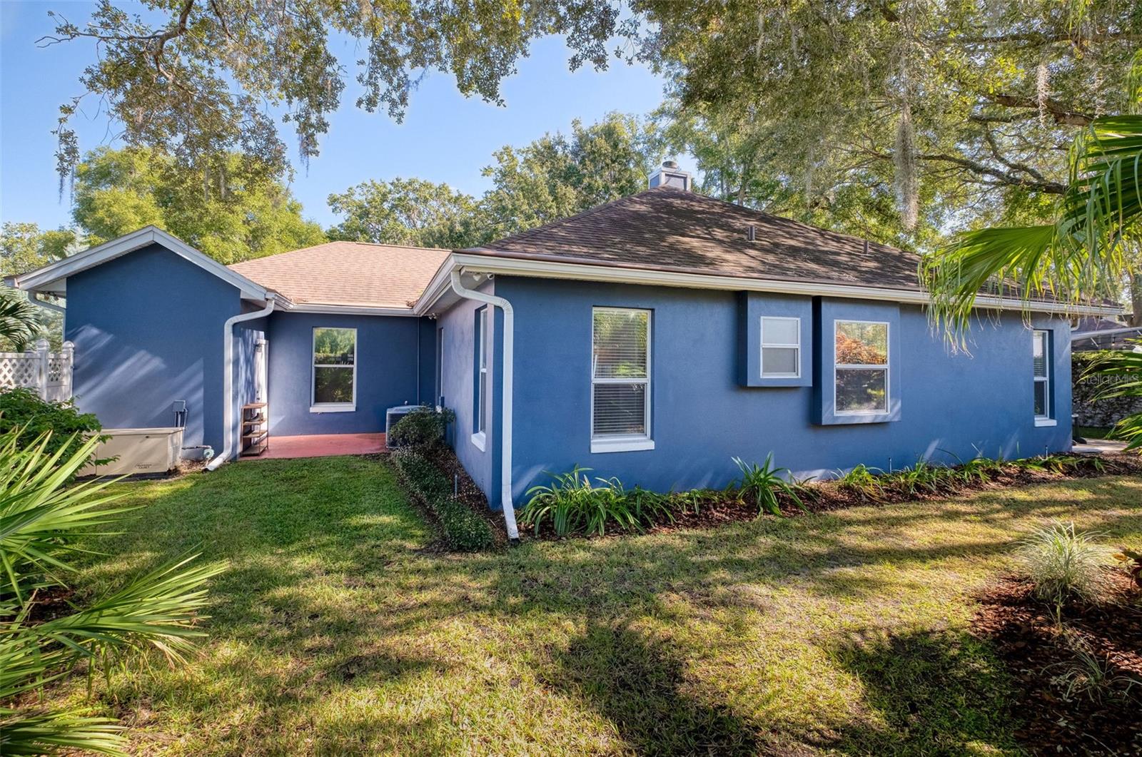 EDGEWOOD VILLAGE ON LAKE CONWAY - Residential