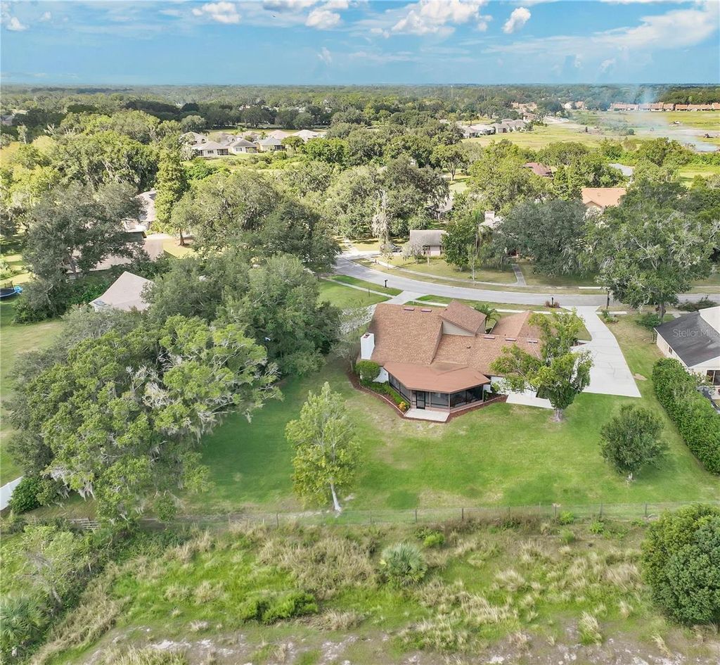 Photo of 182 Wood Hall Drive, Mulberry, FL 33860 (MLS # L4956666)