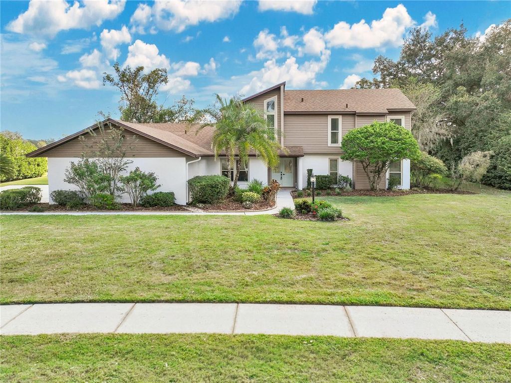 Photo of 182 Wood Hall Drive, Mulberry, FL 33860 (MLS # L4956666)