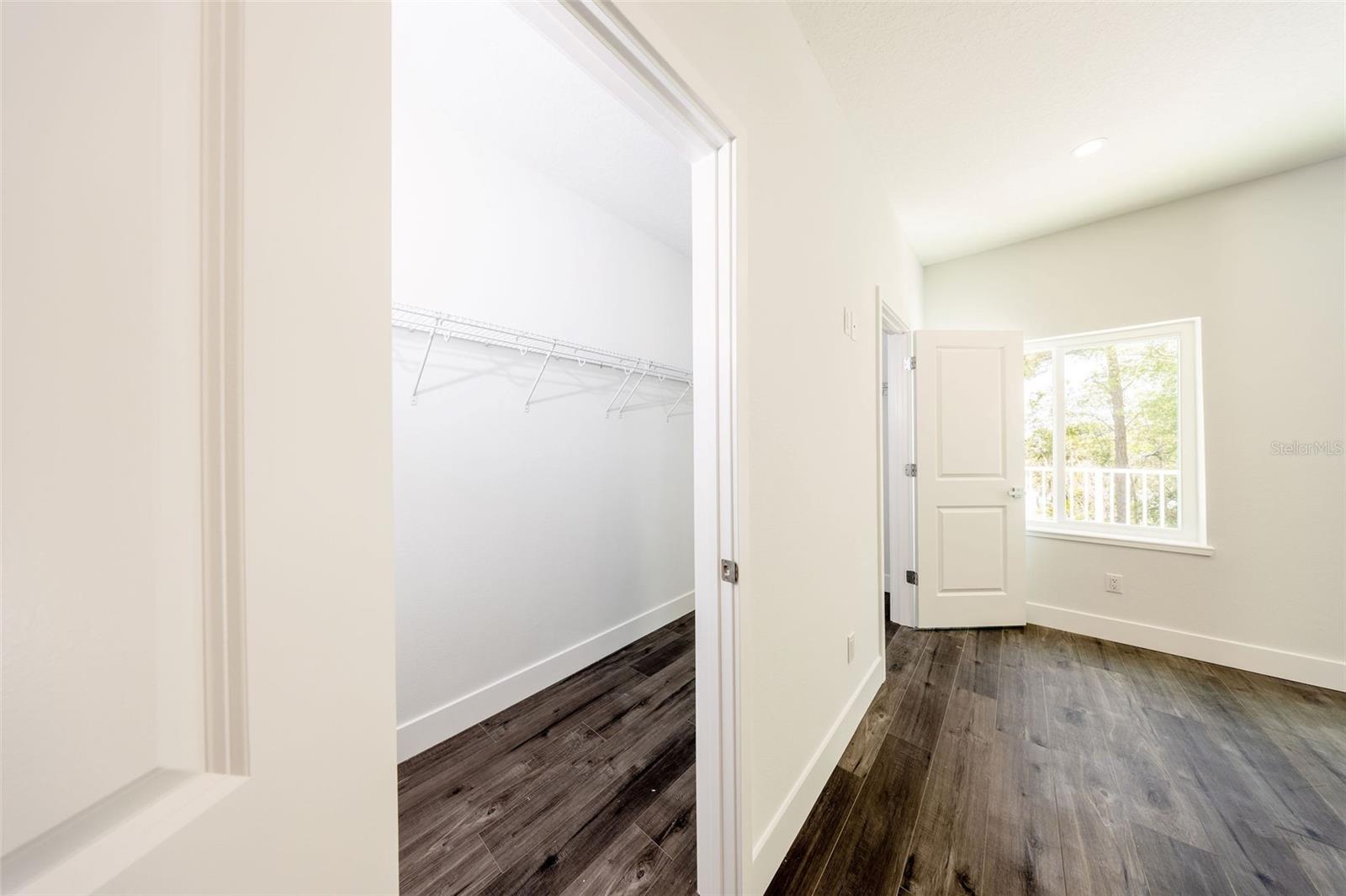 LAND LAKES UN 02 - Residential