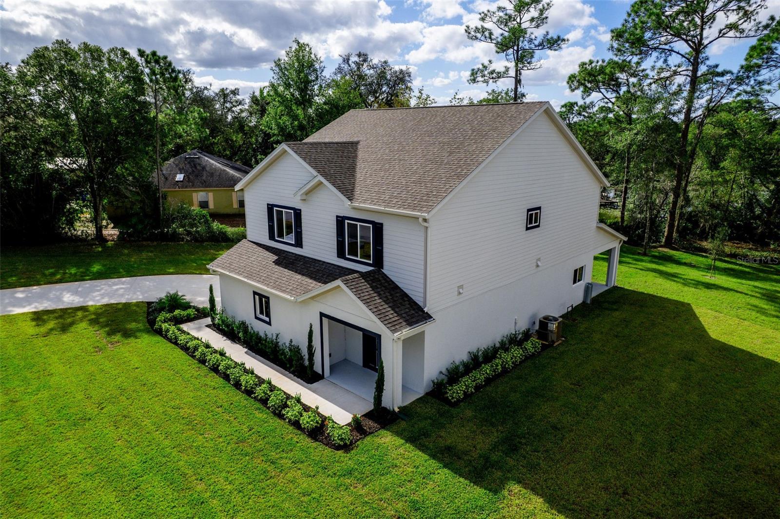 LAND LAKES UN 02 - Residential