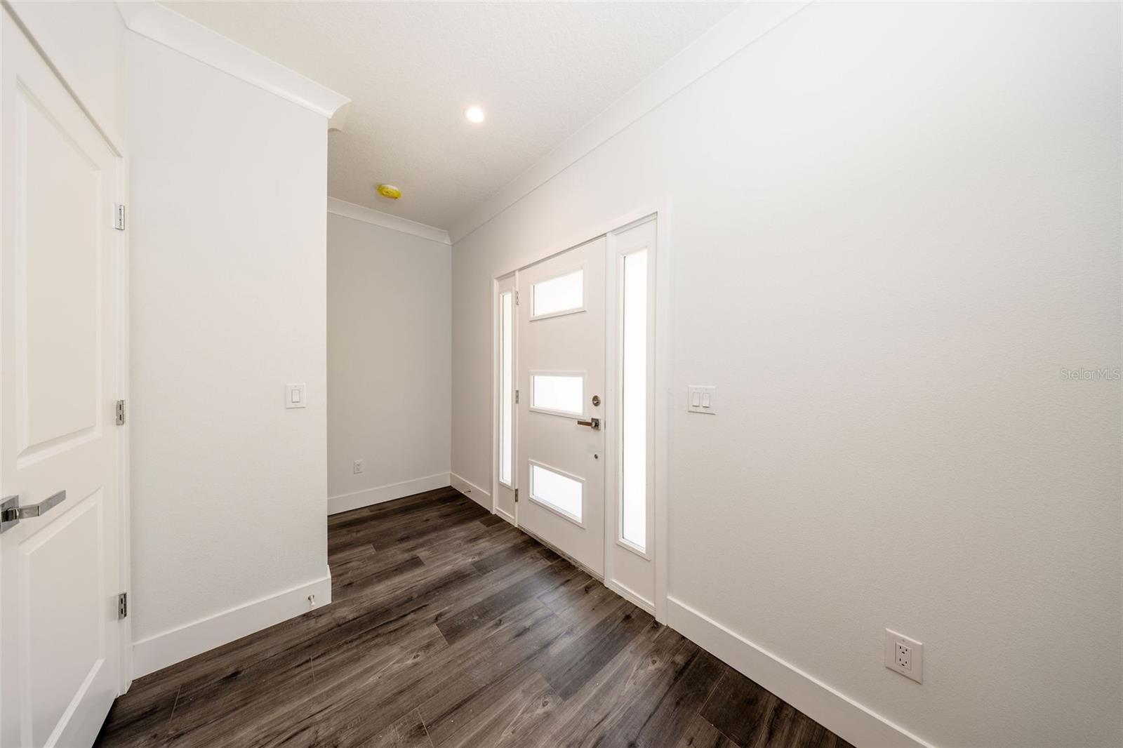 LAND LAKES UN 02 - Residential