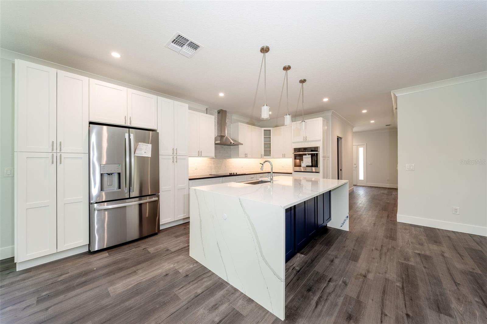 LAND LAKES UN 02 - Residential