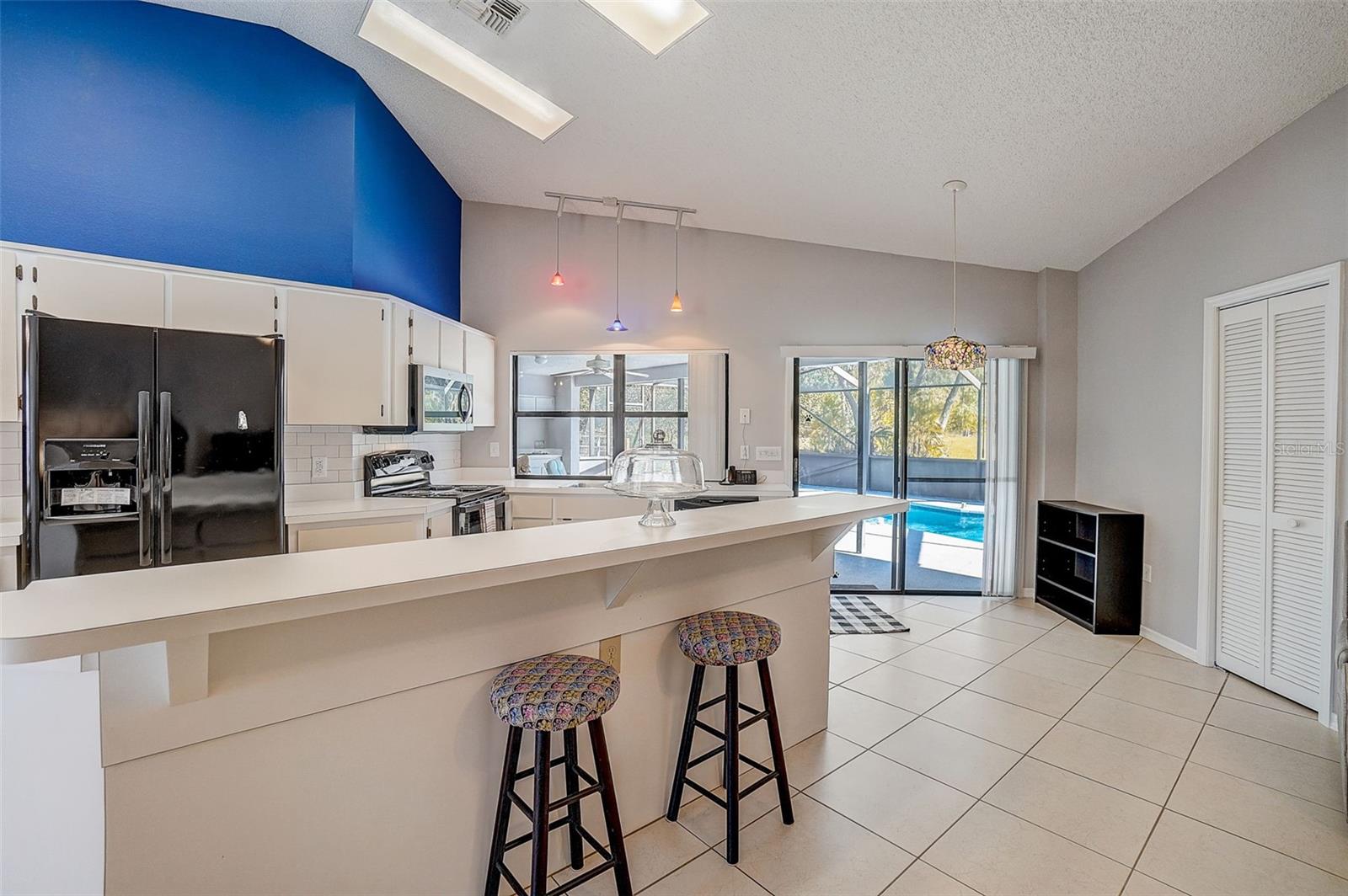 THE HIGHLANDS - Residential