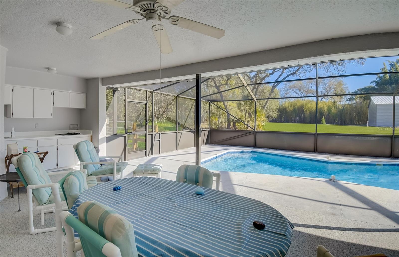 THE HIGHLANDS - Residential