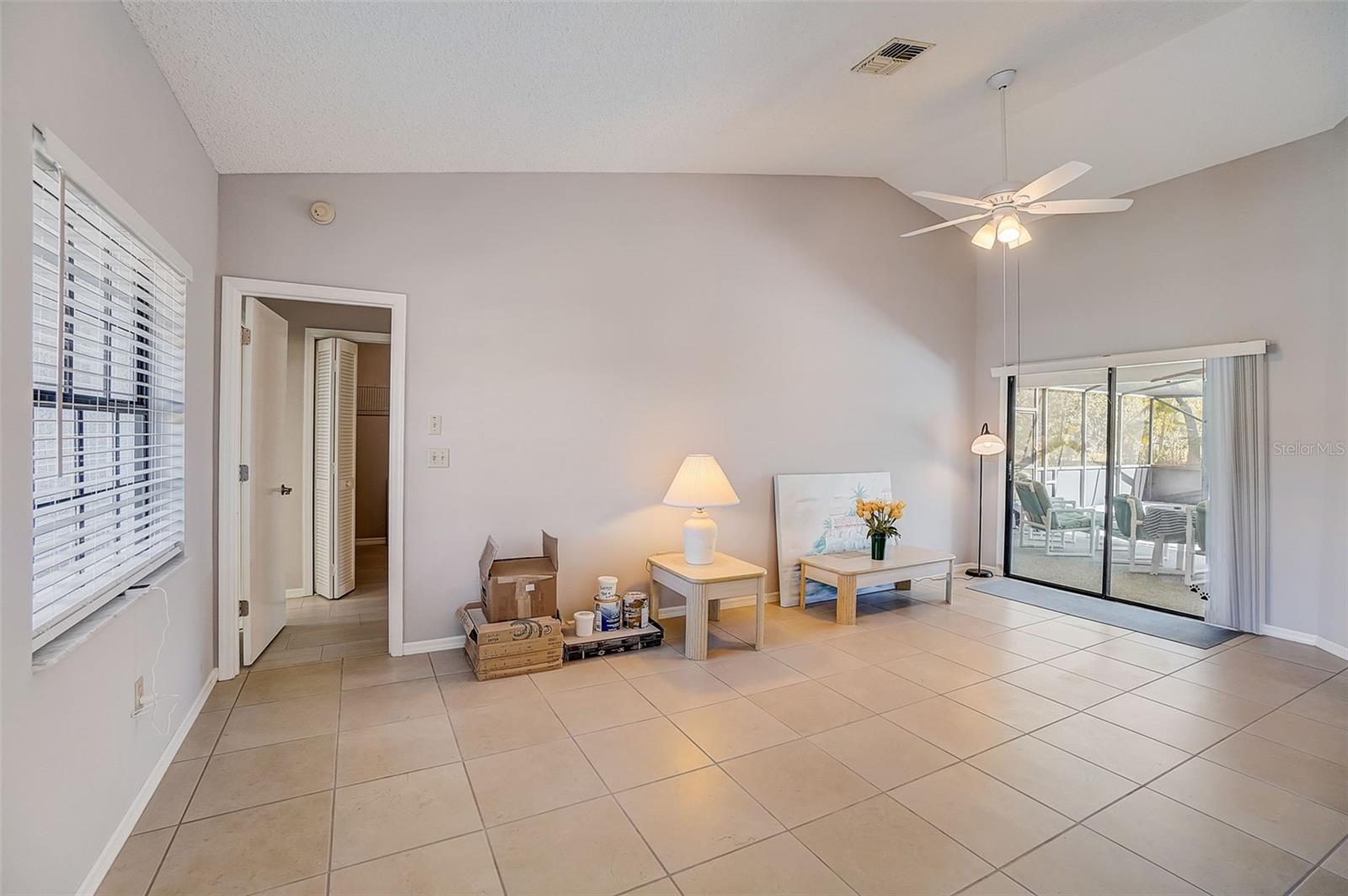 THE HIGHLANDS - Residential