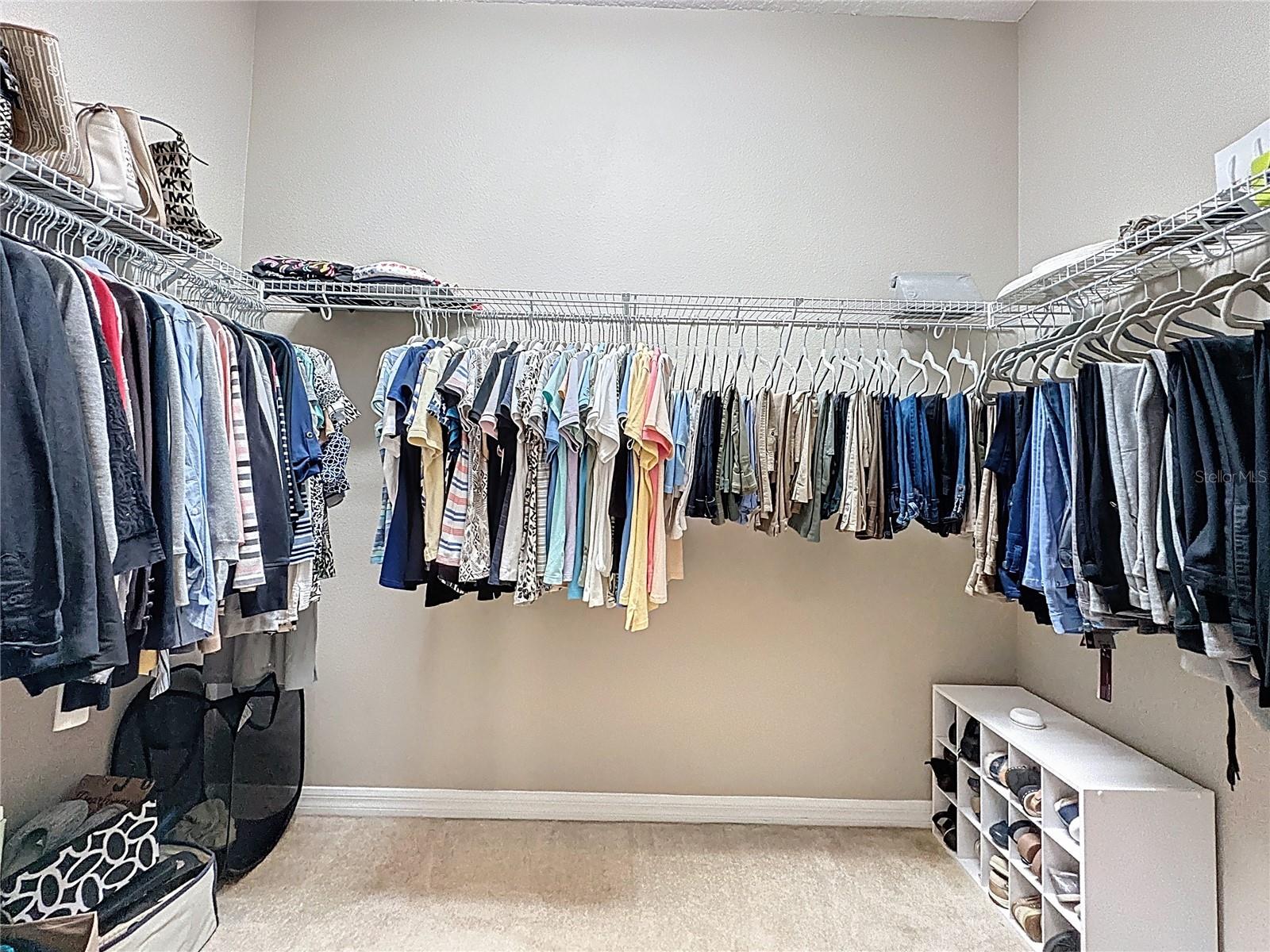 CASCADES OF GROVELAND (TRILOGY) - Residential