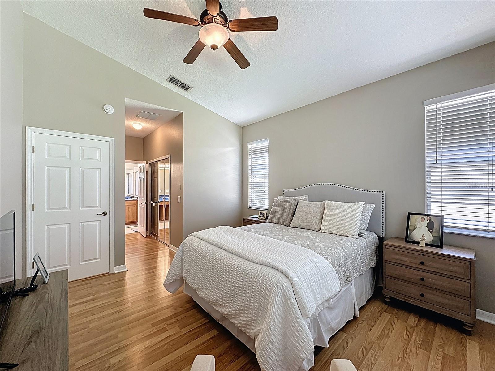 CASCADES OF GROVELAND (TRILOGY) - Residential