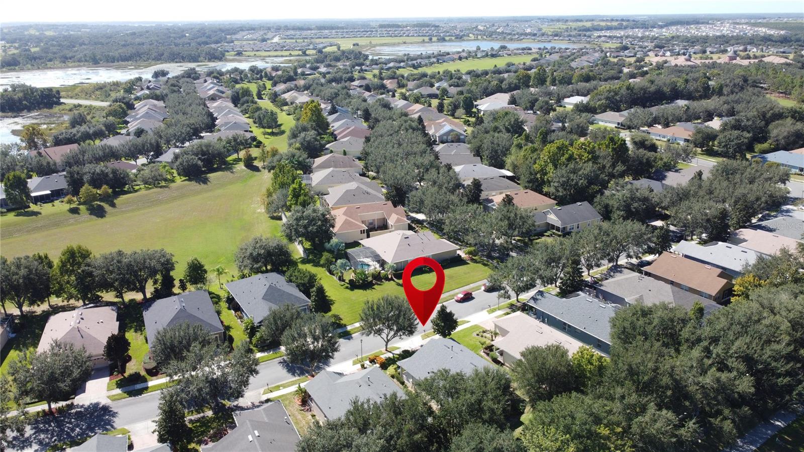 CASCADES OF GROVELAND (TRILOGY) - Residential