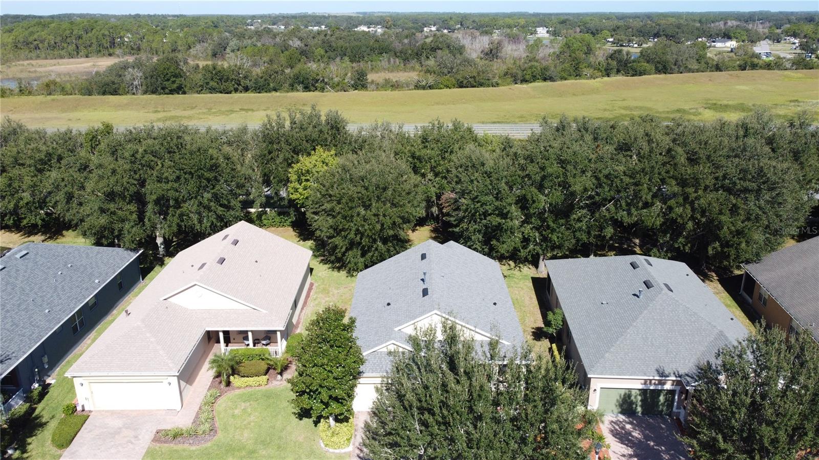 CASCADES OF GROVELAND (TRILOGY) - Residential