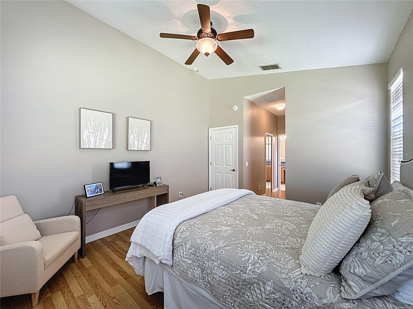 CASCADES OF GROVELAND (TRILOGY) - Residential