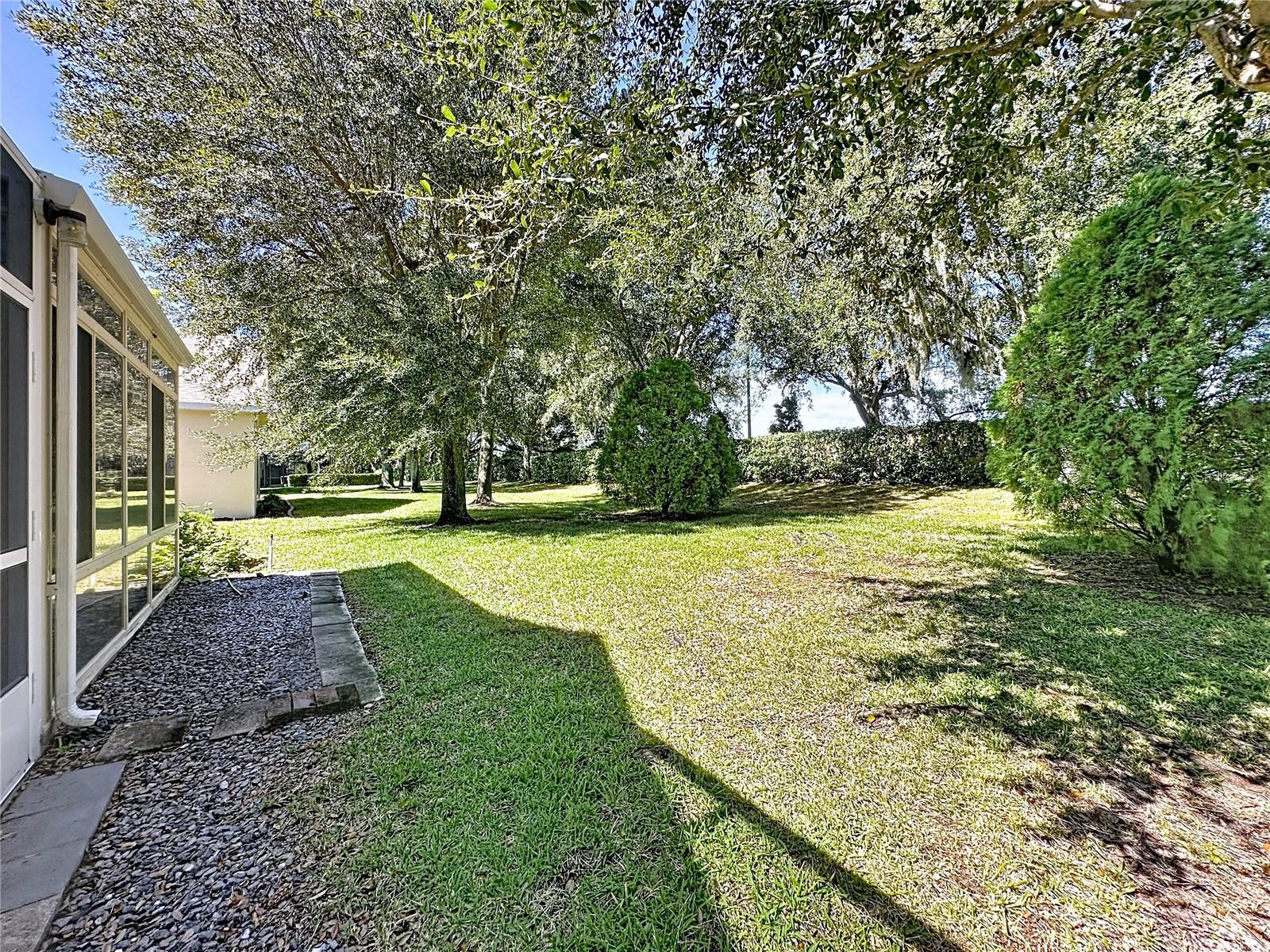 CASCADES OF GROVELAND (TRILOGY) - Residential