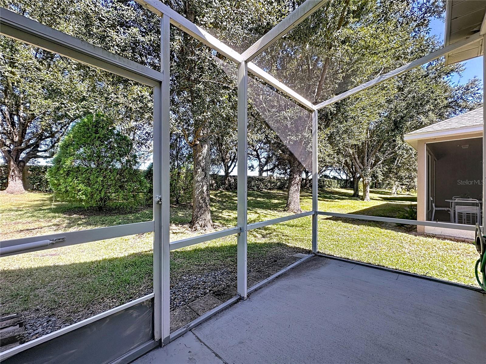 CASCADES OF GROVELAND (TRILOGY) - Residential