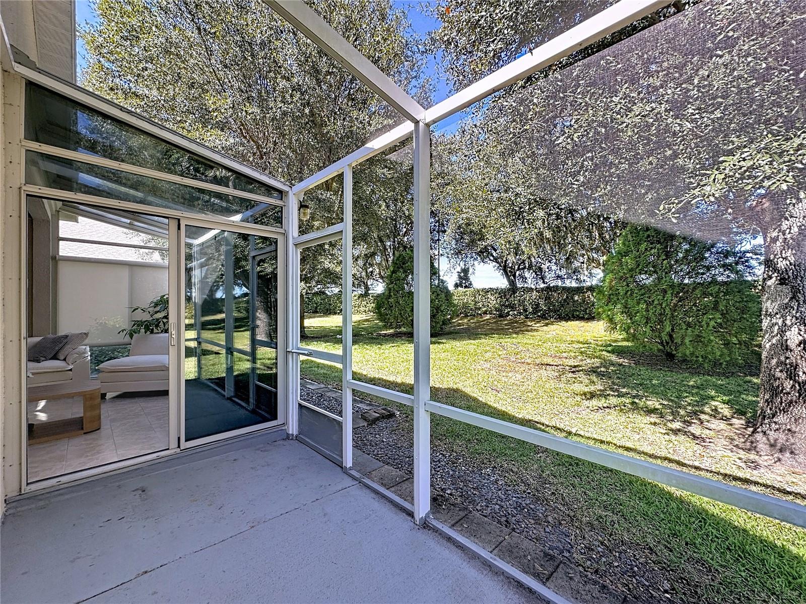 CASCADES OF GROVELAND (TRILOGY) - Residential