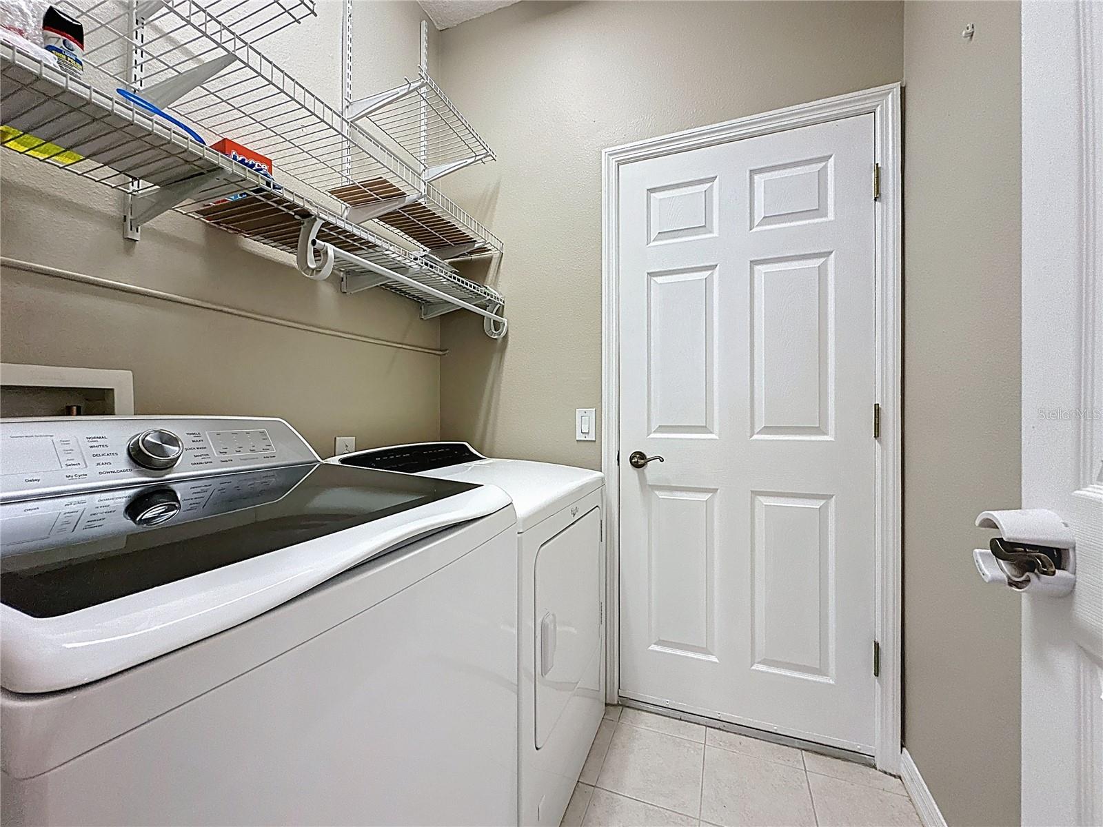 CASCADES OF GROVELAND (TRILOGY) - Residential