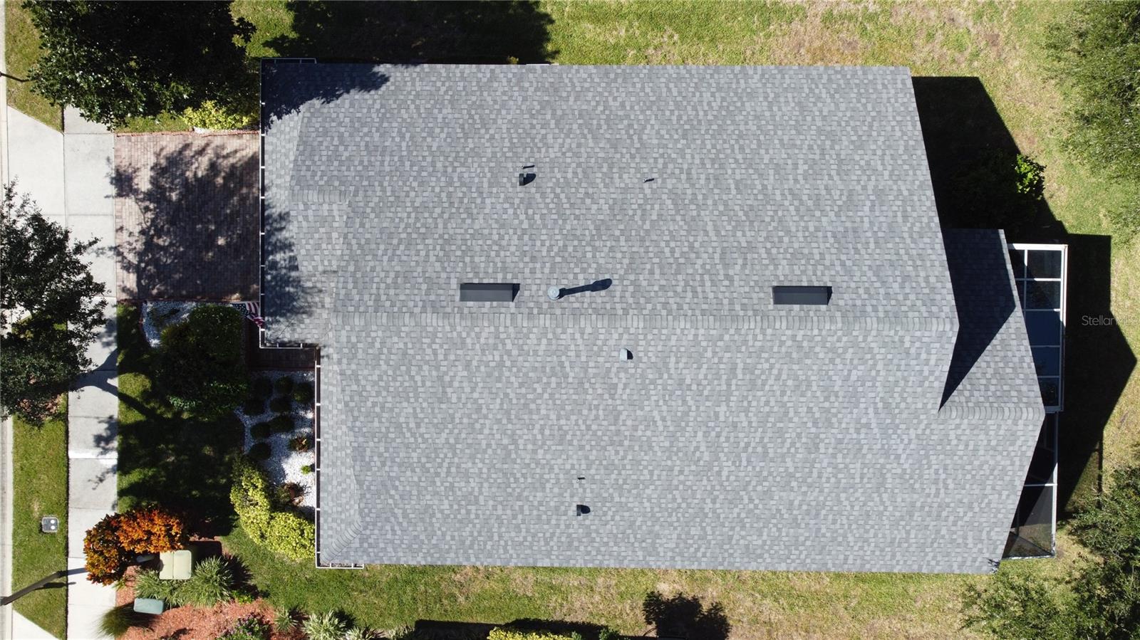 CASCADES OF GROVELAND (TRILOGY) - Residential