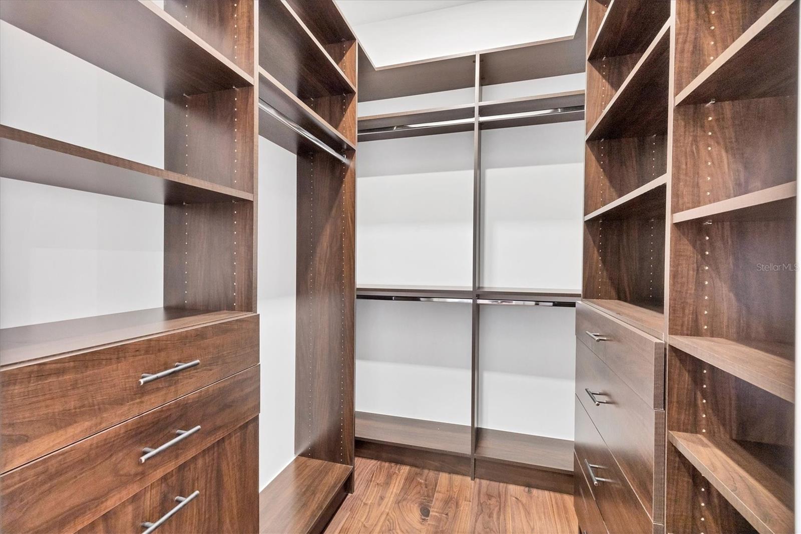 PROMENADE - Residential Lease