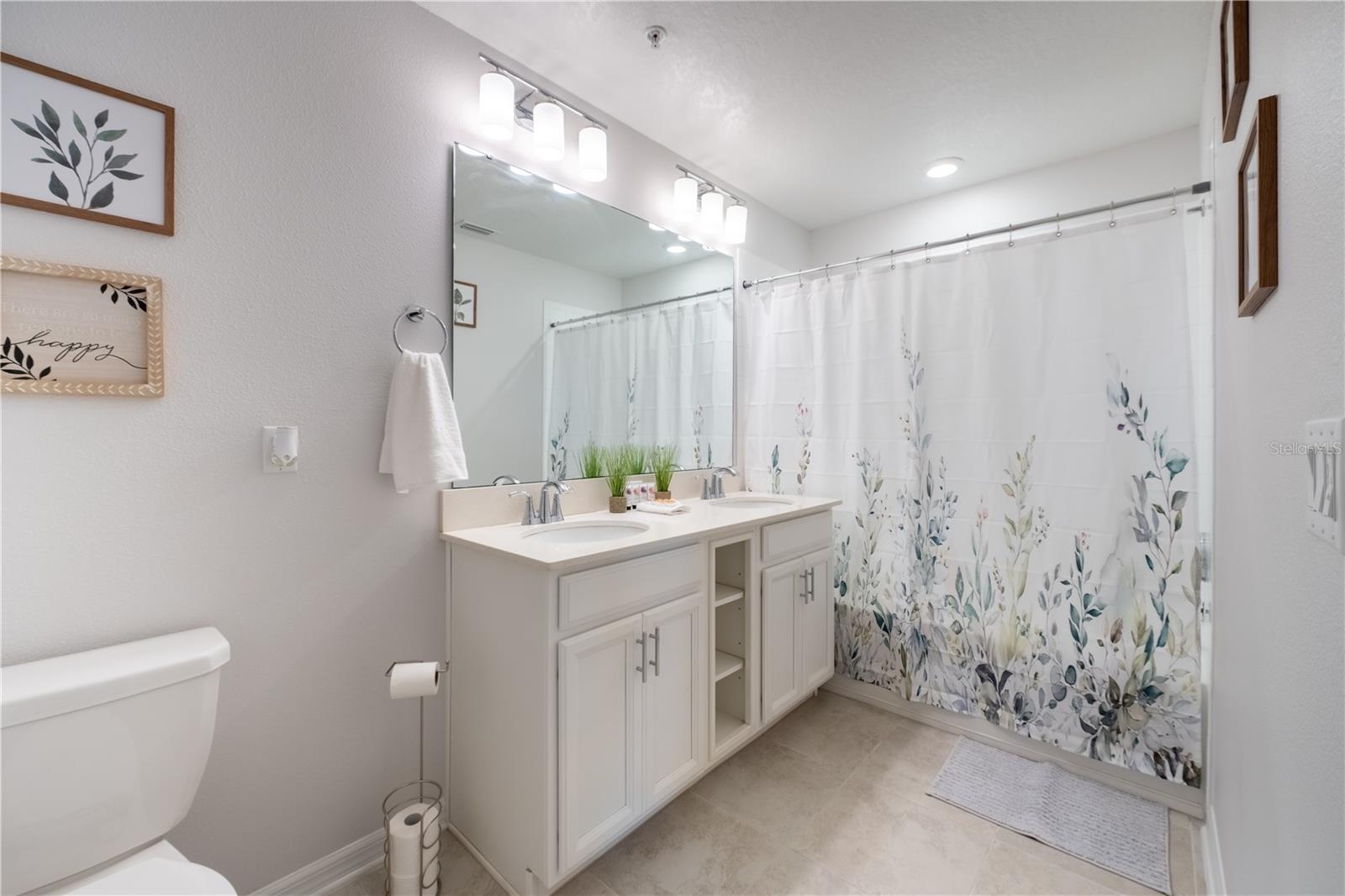 THE TERRACES AT STOREY LAKE - Residential