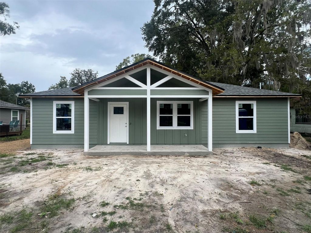 Photo of 24948 NW 187th Avenue, High Springs, FL 32643 (MLS # GC535153)