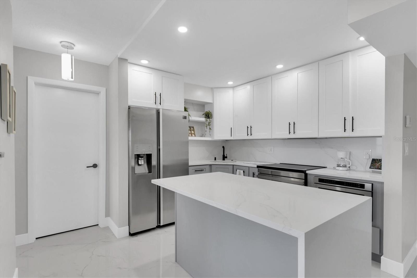 5220 BRITTANY DRIVE S 1008