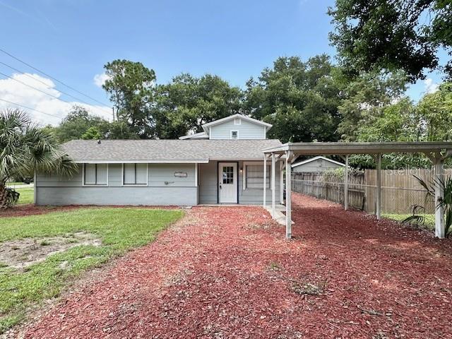 3/1 Single Story Duplex With Carport, Large Corner Lot, Living Room,Dining Room, Kitchen with Stainless Steel Appliances Included: Stove, Refrigerator, Microwave, Inside Utility Room with Washer and Dryer Included, Laminate Wood Flooring Throughout Home, Lawn Care & Pest Control Included by Homeowner, Electric/ Water Included, Pets Okay, NO SMOKING, Year Built:1969 with Approximately 1200 sqft.
** Some Photos Have Been Virtually Staged**