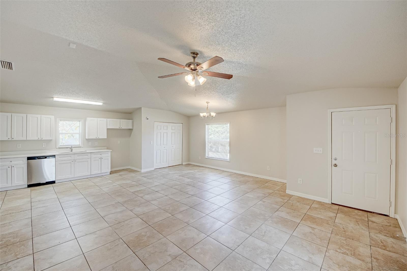 MASON HILLS - Residential