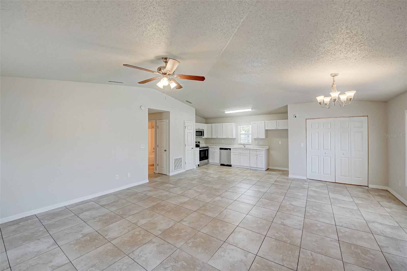 MASON HILLS - Residential