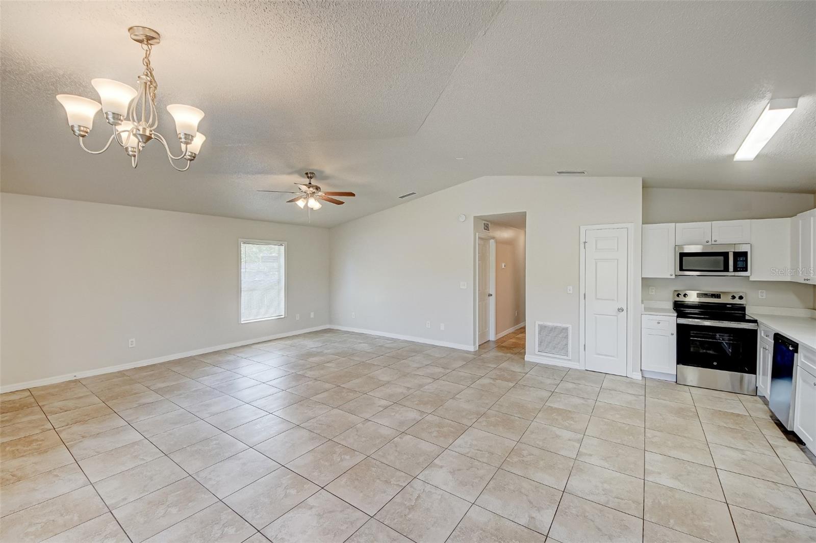 MASON HILLS - Residential