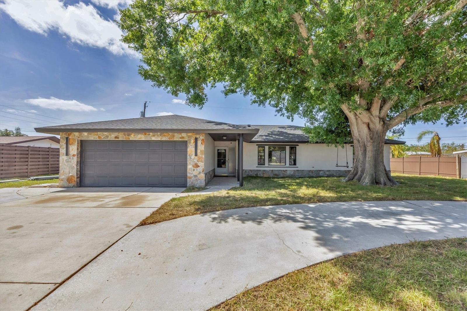 3136 WEBBER STREET