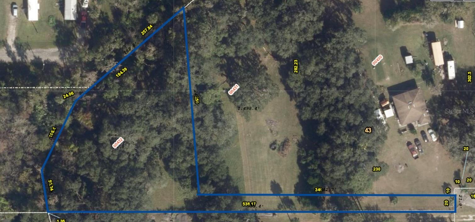Great lot for sale, 1.10 Acres Zoned R-T-2 (Residential / Single Family Home or Modulor Home Approved. Wetland Determination Completed with Orange County, 1 Acre High and Dry ready to Build! Survey and Wetland Report Available. Beautiful creek that runs the back of the property. No Flood Zone! Country living close to the city with over an acre of land. This property has a great location, close proximity to the Beaches, Waterford Lakes, Oviedo, Downtown Orlando, International Airport, and UCF. Also, near most central major highways including 528 Beachline 417, 408, 429. This is a perfect lot to develop. Schedule your showing today!
