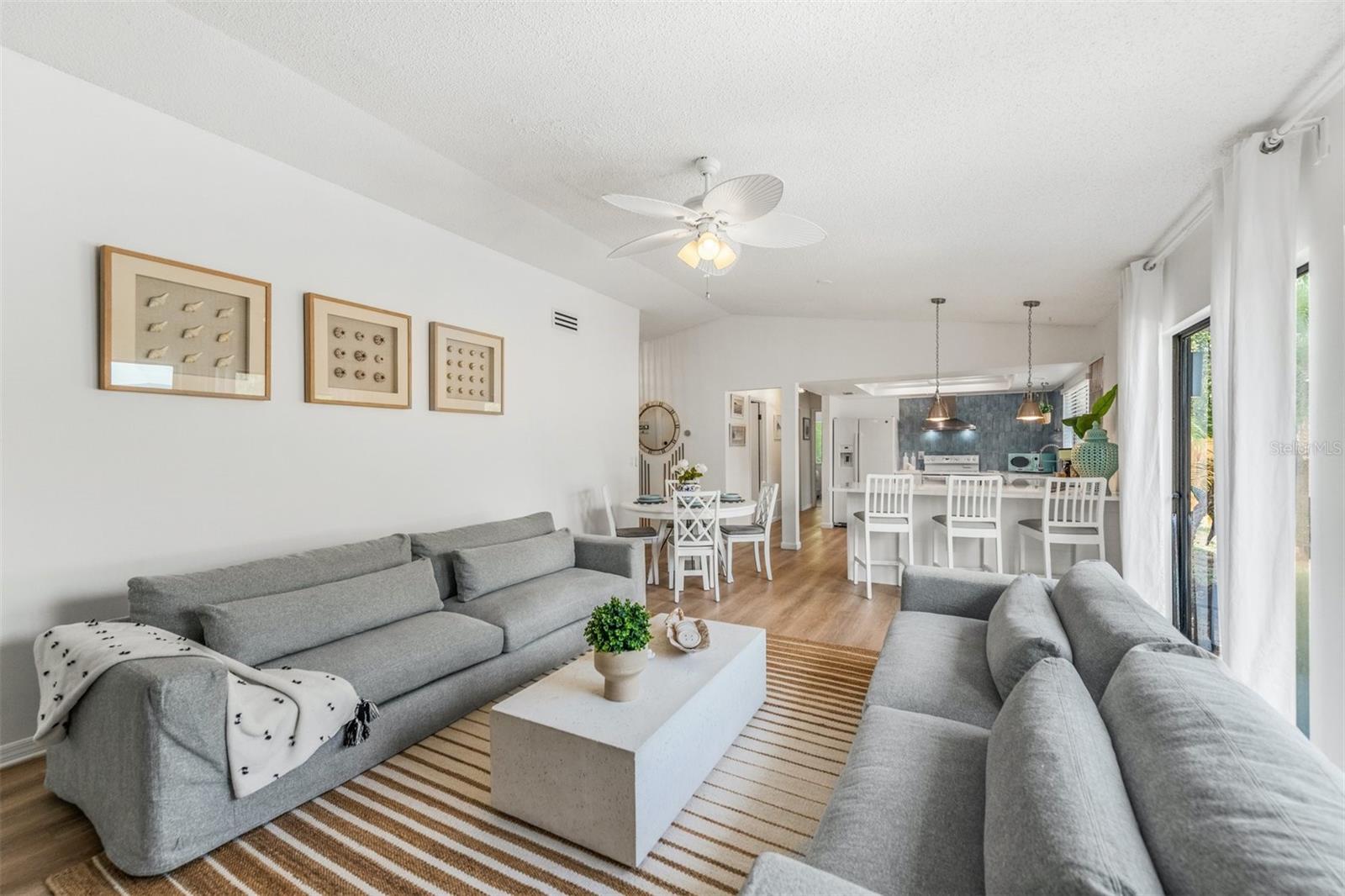 WOODPINE LAKE - Residential