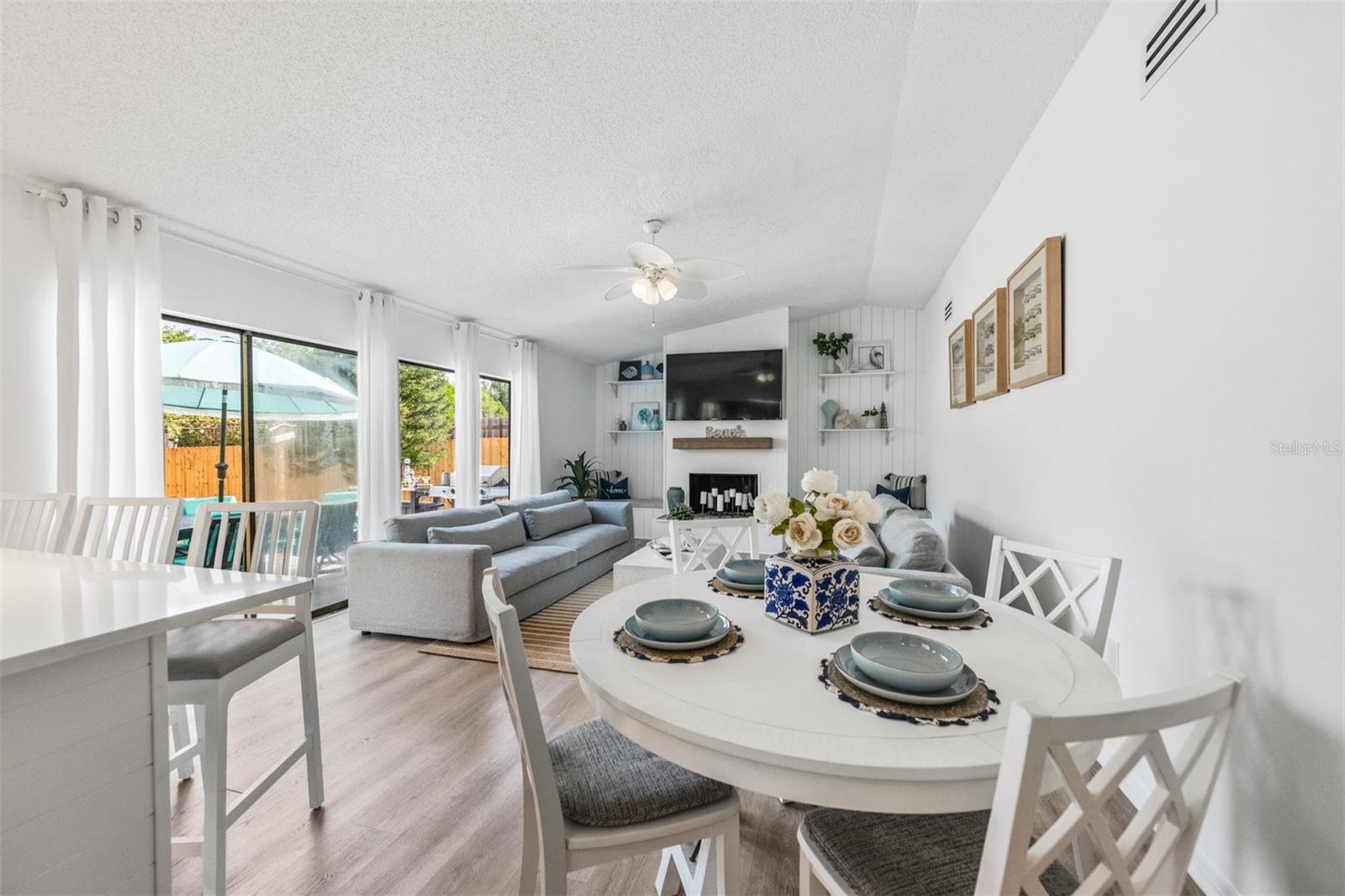 WOODPINE LAKE - Residential