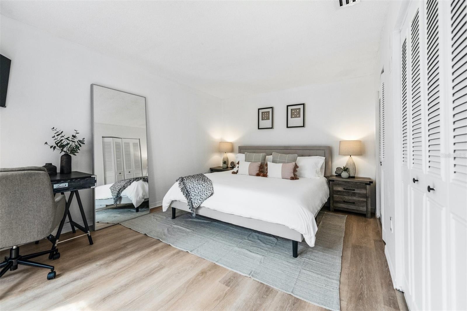 WOODPINE LAKE - Residential