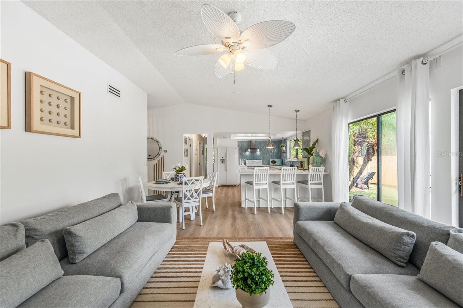 WOODPINE LAKE - Residential