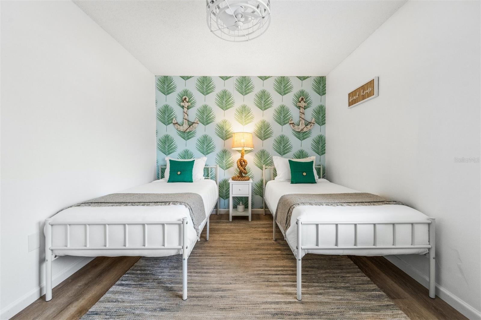 WOODPINE LAKE - Residential