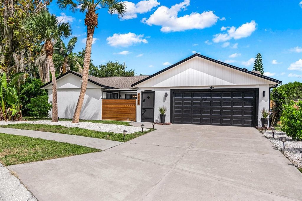 Photo of 2911 Woodpine Court, Sarasota, FL 34231 (MLS # W7881796)