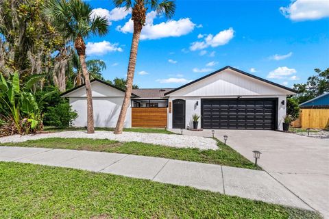 Photo of 2911 Woodpine Court, Sarasota, FL 34231 (MLS # W7881796)