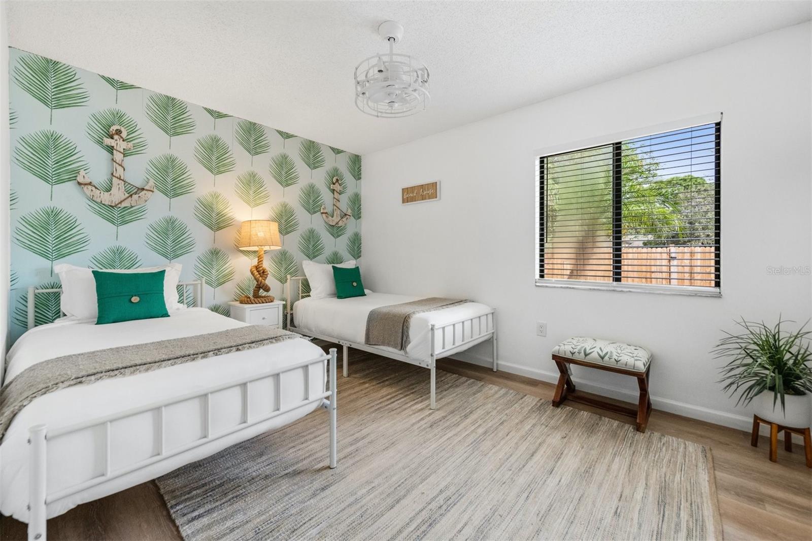 WOODPINE LAKE - Residential