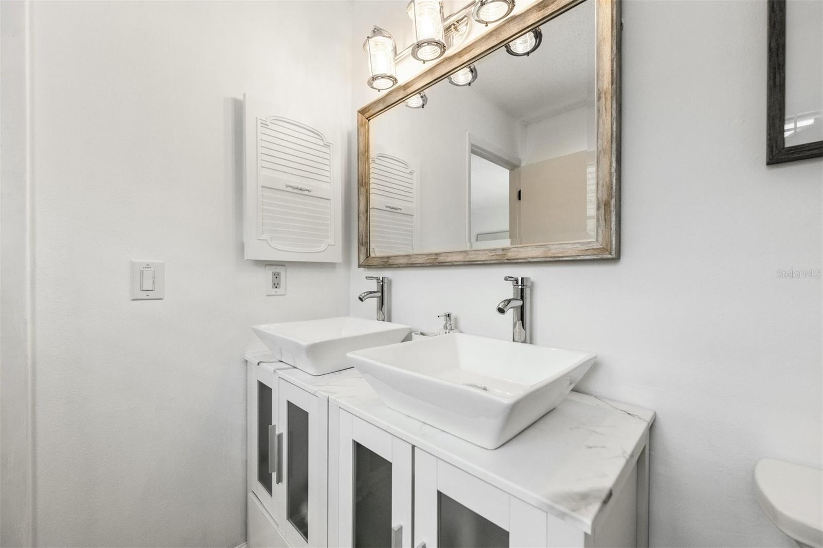 WOODPINE LAKE - Residential