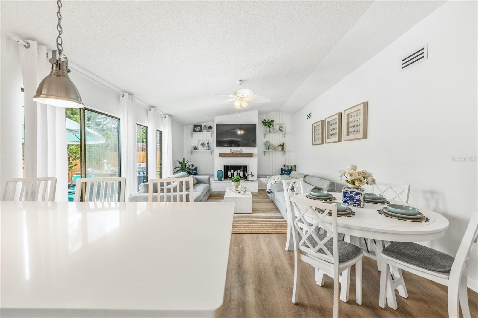 WOODPINE LAKE - Residential