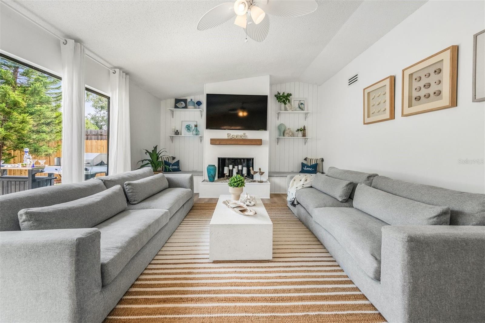 WOODPINE LAKE - Residential