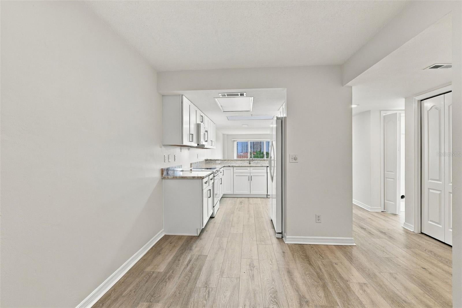 4 OCEANS WEST BOULEVARD 402A